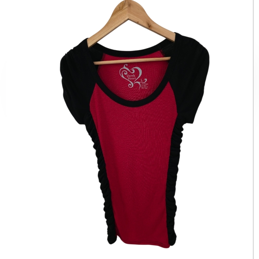 Derek Heart Short Sleeve Shirred Top Red Black Size Large